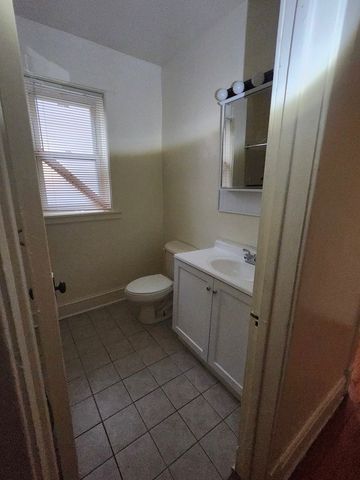9202 S Loomis Street 1, Chicago, IL 60620