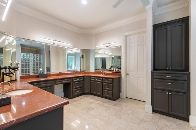 1506 Sheltering Oaks Lane, Kingwood, TX 77345