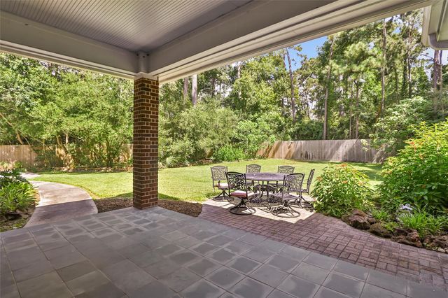 1506 Sheltering Oaks Lane, Kingwood, TX 77345
