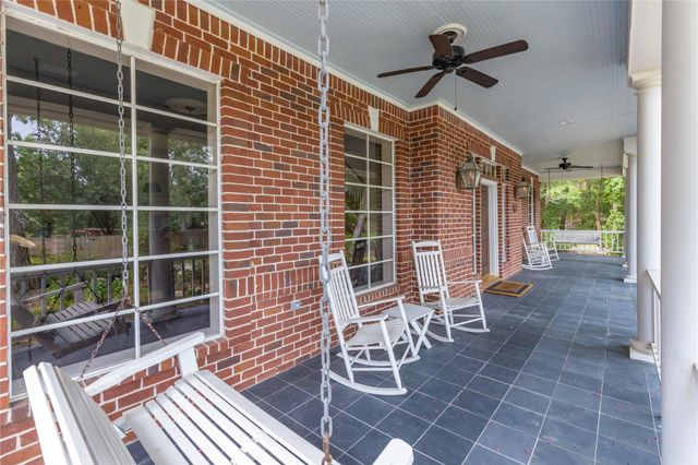 1506 Sheltering Oaks Lane, Kingwood, TX 77345