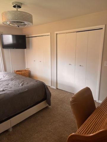 1213 Jill Peak Drive, Sleepy Hollow, IL 60118