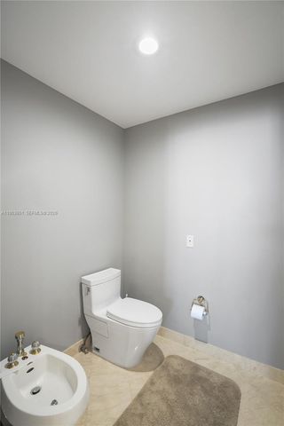 789 Crandon Blvd 1805, Key Biscayne, FL 33149