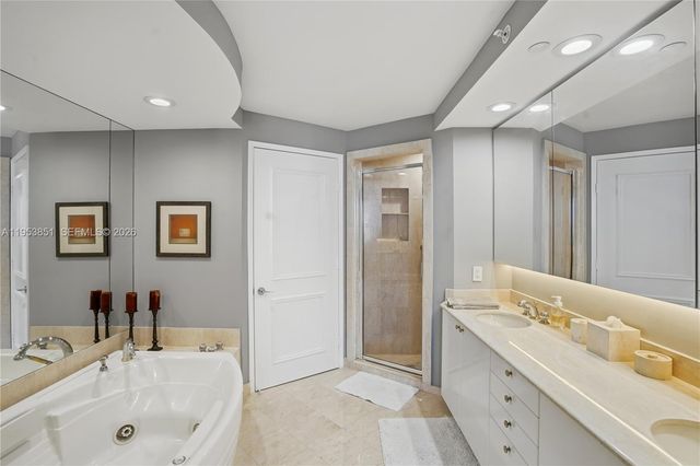 789 Crandon Blvd 1805, Key Biscayne, FL 33149