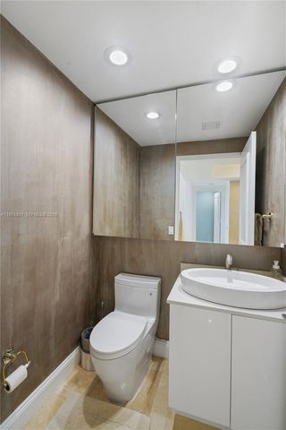 789 Crandon Blvd 1805, Key Biscayne, FL 33149