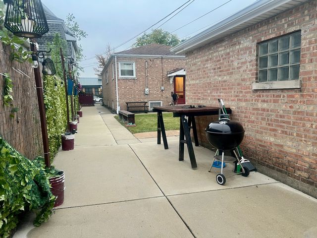 3820 W 57th Place, Chicago, IL 60629
