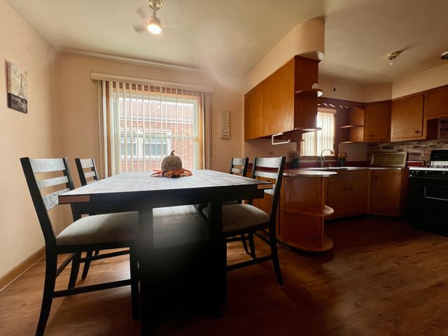 3820 W 57th Place, Chicago, IL 60629