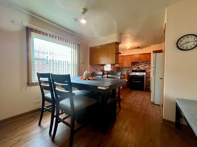 3820 W 57th Place, Chicago, IL 60629