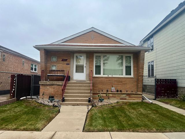 3820 W 57th Place, Chicago, IL 60629