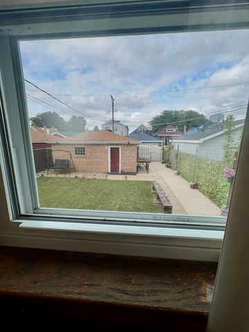 3820 W 57th Place, Chicago, IL 60629