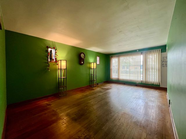 3820 W 57th Place, Chicago, IL 60629
