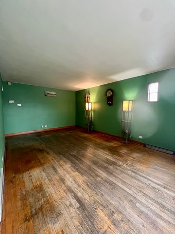 3820 W 57th Place, Chicago, IL 60629