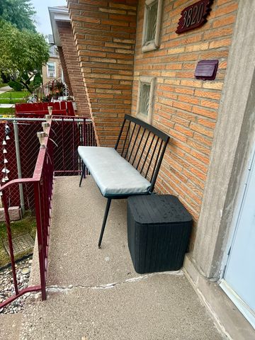 3820 W 57th Place, Chicago, IL 60629