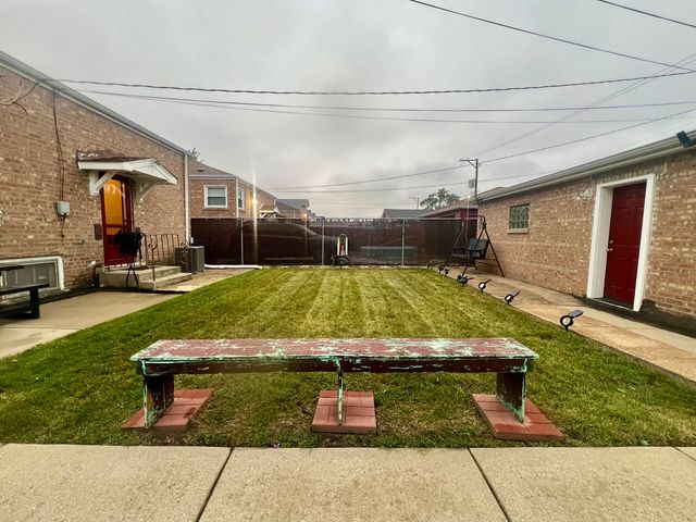 3820 W 57th Place, Chicago, IL 60629
