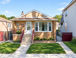 3820 W 57th Place, Chicago, IL 60629