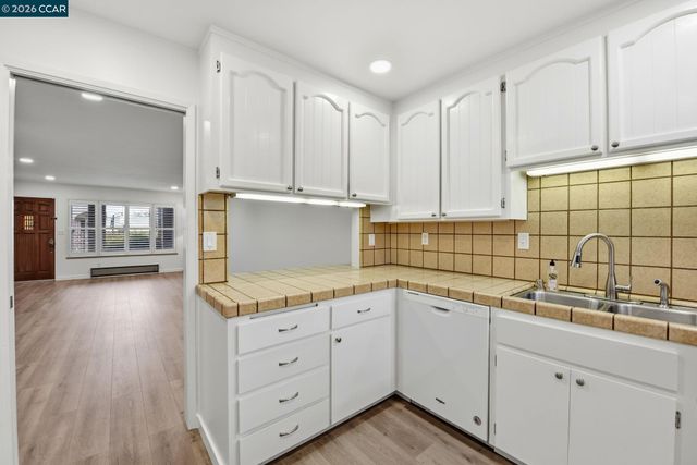 970 Joaquin Ave, San Leandro, CA 94577