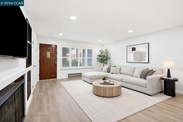 970 Joaquin Ave, San Leandro, CA 94577