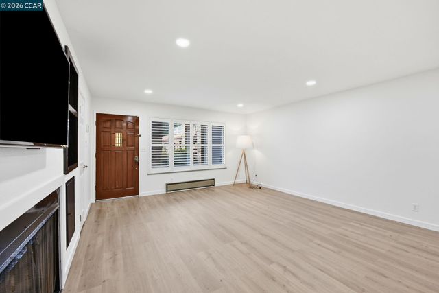 970 Joaquin Ave, San Leandro, CA 94577