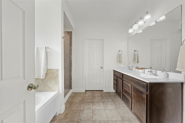 2800 Skinner Drive, Lorena, TX 76655