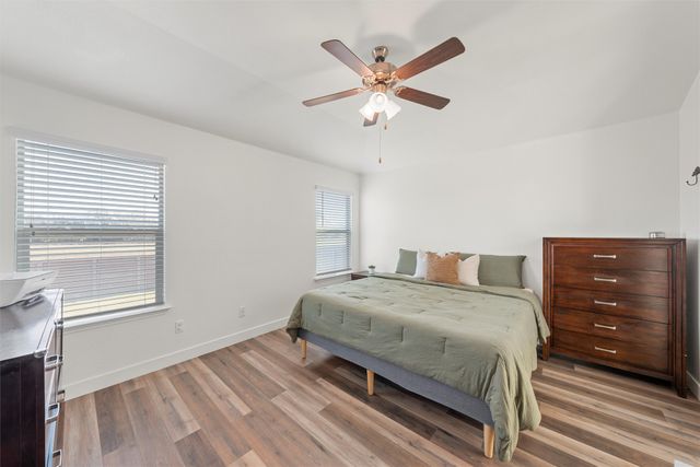 2800 Skinner Drive, Lorena, TX 76655