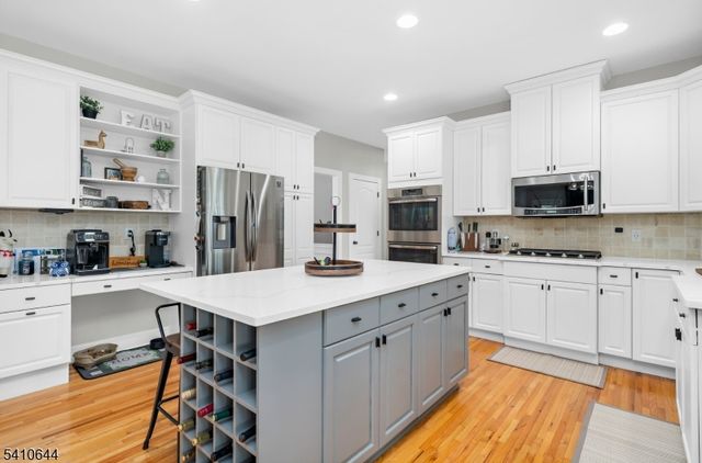 14 Kelsey Farm Rd, Alexandria Twp., NJ 08848