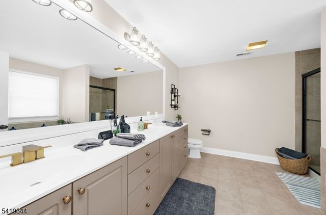 14 Kelsey Farm Rd, Alexandria Twp., NJ 08848