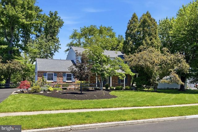 1120 DONNA DR, Fort Washington, PA 19034