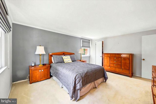 1120 DONNA DR, Fort Washington, PA 19034