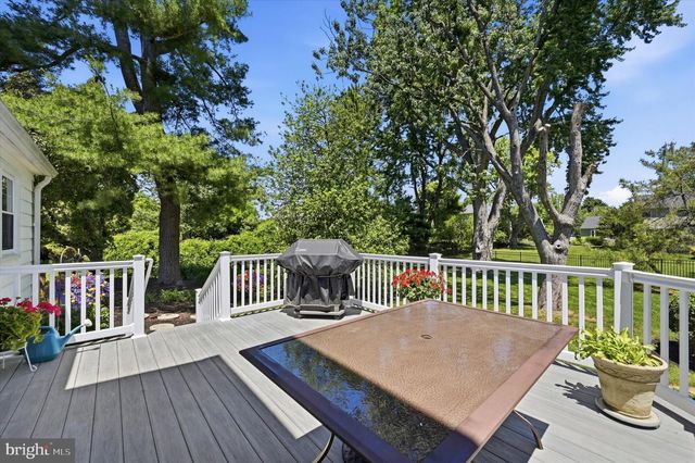 1120 DONNA DR, Fort Washington, PA 19034