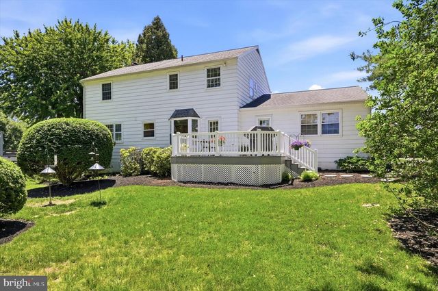 1120 DONNA DR, Fort Washington, PA 19034