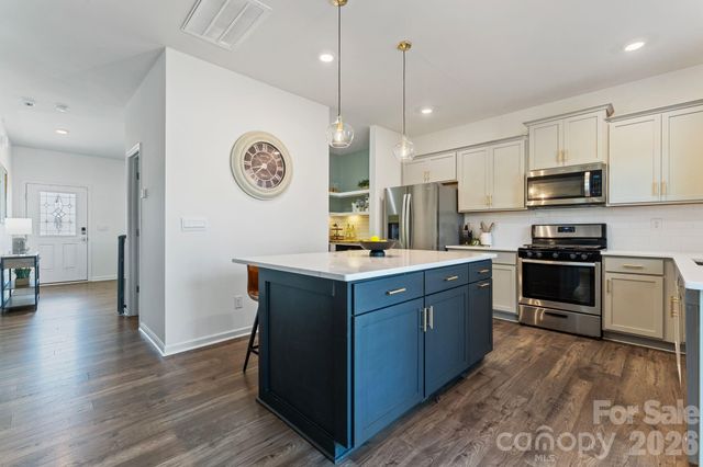 9777 Tea Garden Drive, Gastonia, NC 28056