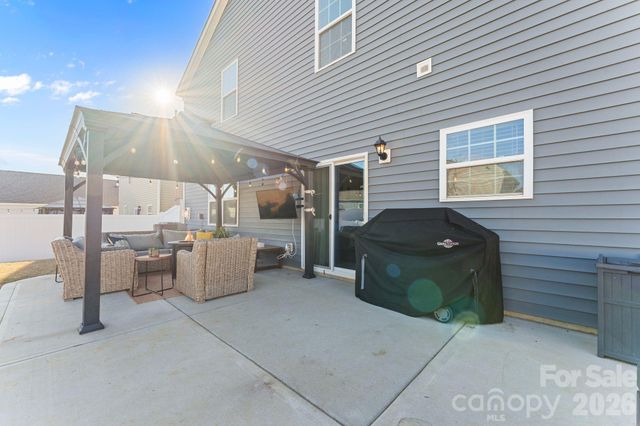 9777 Tea Garden Drive, Gastonia, NC 28056