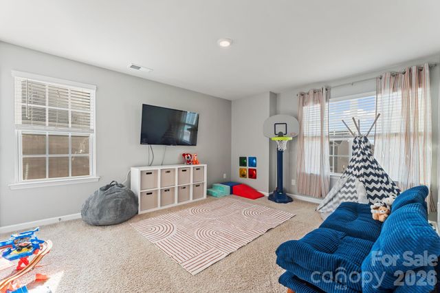 9777 Tea Garden Drive, Gastonia, NC 28056