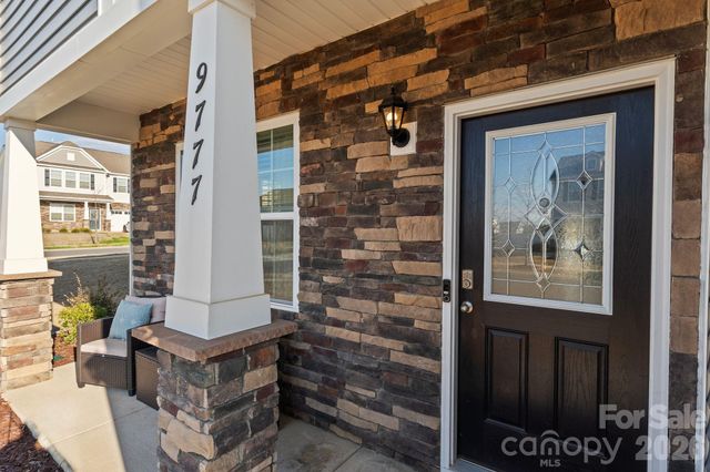 9777 Tea Garden Drive, Gastonia, NC 28056