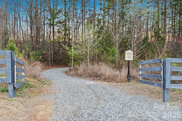 9777 Tea Garden Drive, Gastonia, NC 28056