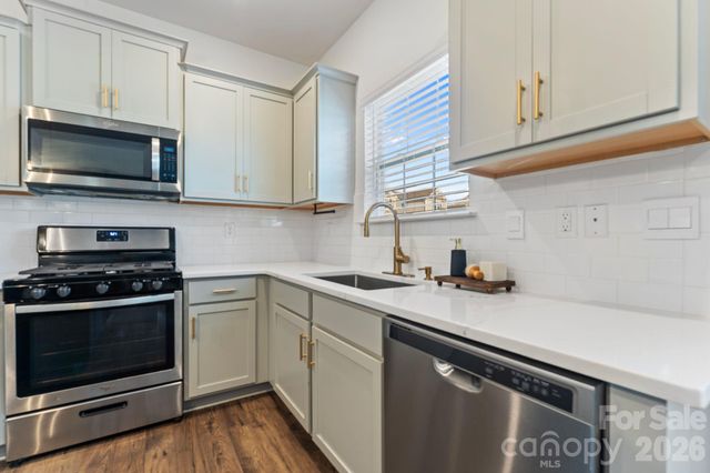 9777 Tea Garden Drive, Gastonia, NC 28056