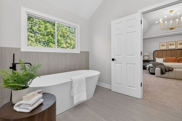 2604 Newport Drive, Naperville, IL 60565
