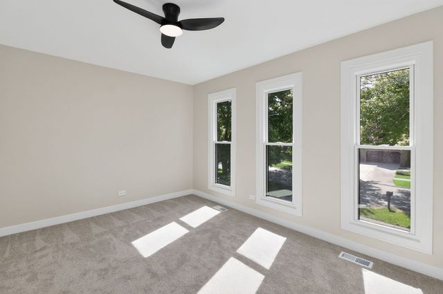 2604 Newport Drive, Naperville, IL 60565