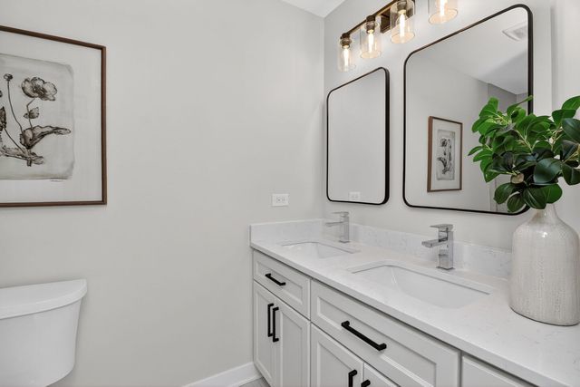 2604 Newport Drive, Naperville, IL 60565