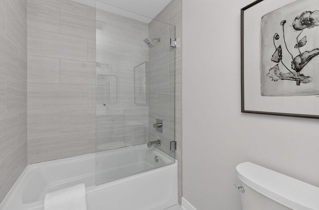2604 Newport Drive, Naperville, IL 60565