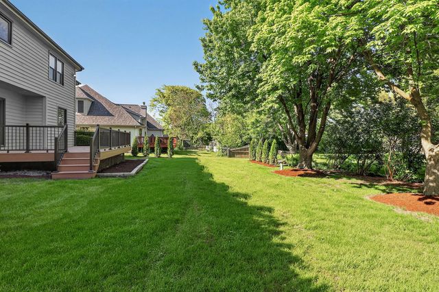 2604 Newport Drive, Naperville, IL 60565