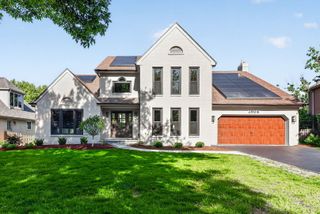 2604 Newport Drive, Naperville, IL 60565