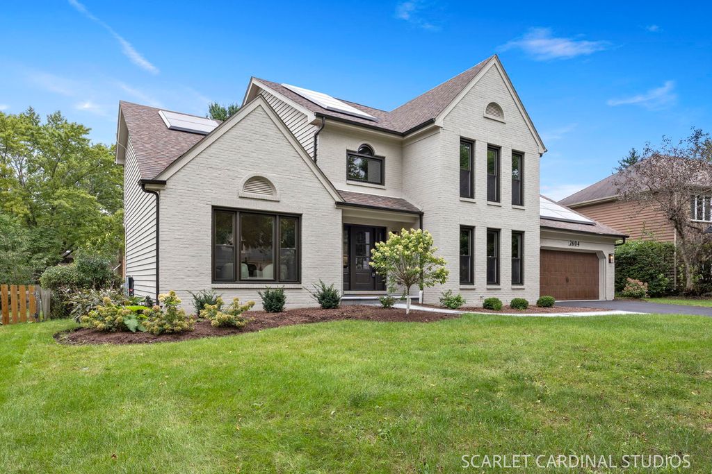 2604 Newport Drive, Naperville, IL 60565 — photo 2