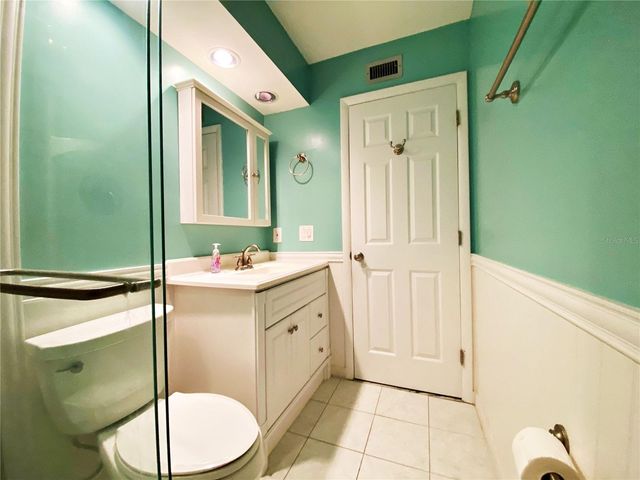 2700 NEBRASKA AVENUE 5-105, Palm Harbor, FL 34684