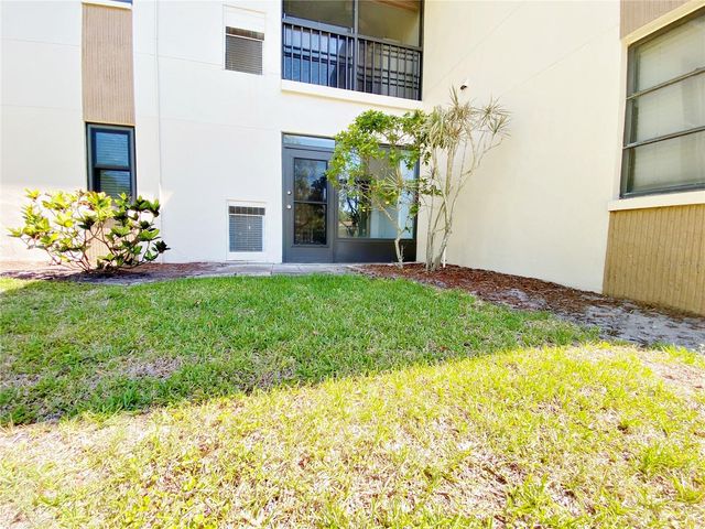 2700 NEBRASKA AVENUE 5-105, Palm Harbor, FL 34684