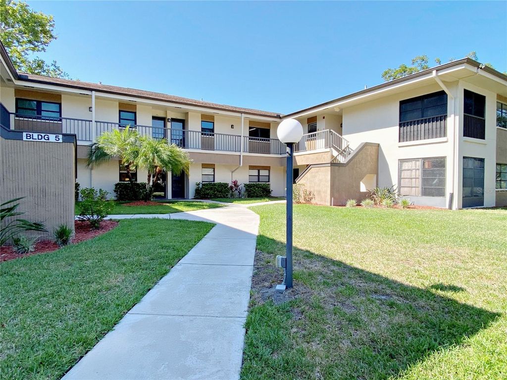 2700 NEBRASKA AVENUE 5-105, Palm Harbor, FL 34684