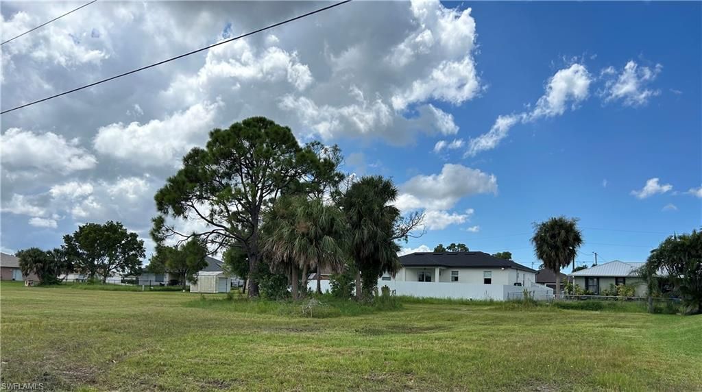2014 NW 7th TER, CAPE CORAL, FL 33993 — photo 4