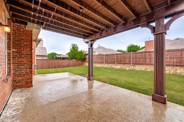 2453 Deerwood Drive, Little Elm, TX 75068