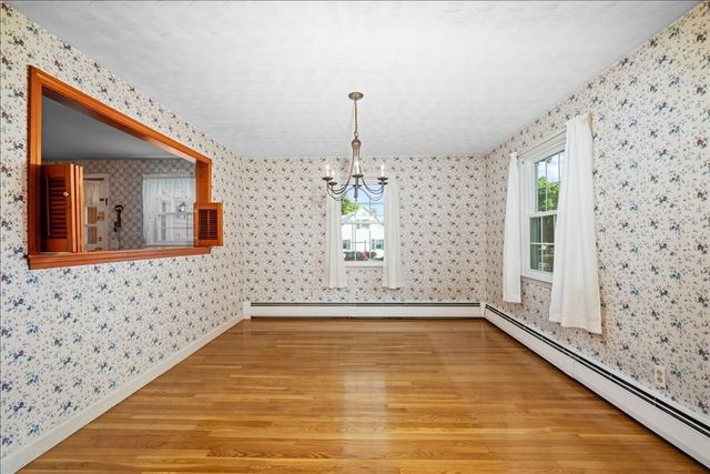 106 Elmwood St, Auburn, MA 01501