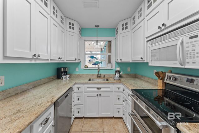 6802 Palmetto Drive, Gulf Shores, AL 36542