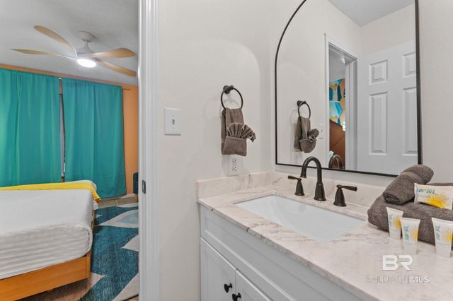 6802 Palmetto Drive, Gulf Shores, AL 36542